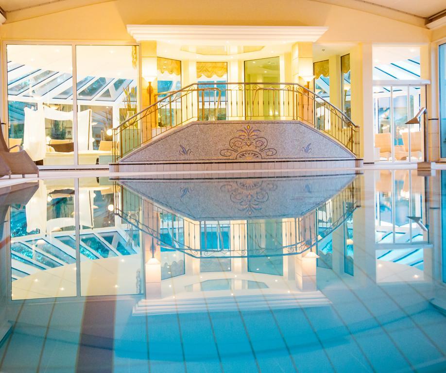 Thermenhotel Quellenhof Bad Fussing Exterior photo