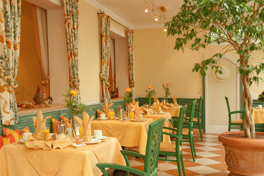 Thermenhotel Quellenhof Bad Fussing Exterior photo