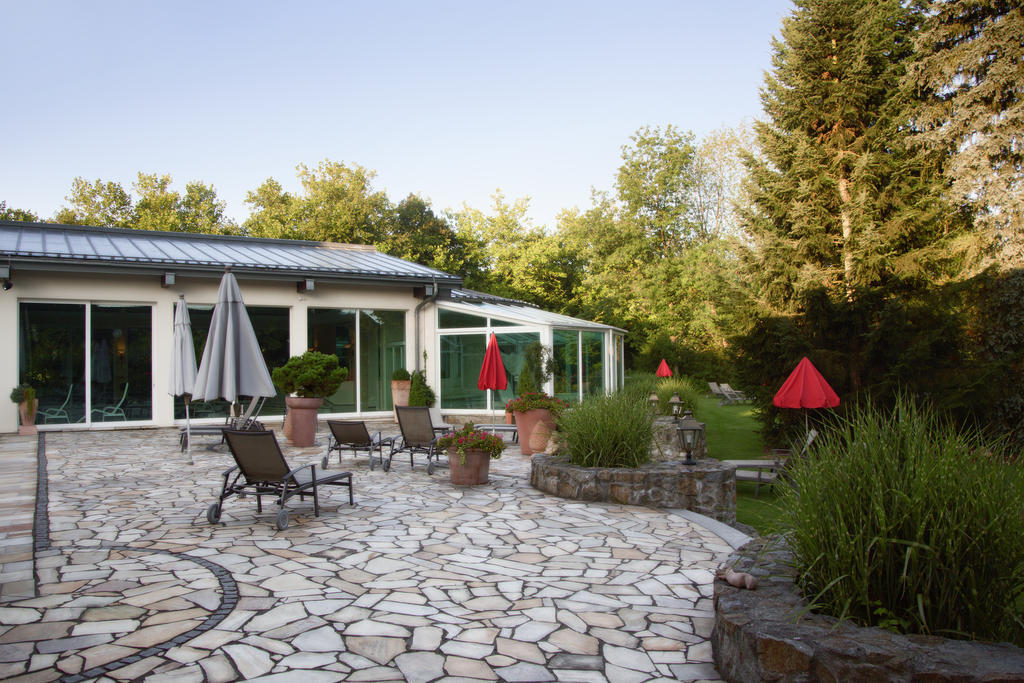 Thermenhotel Quellenhof Bad Fussing Exterior photo