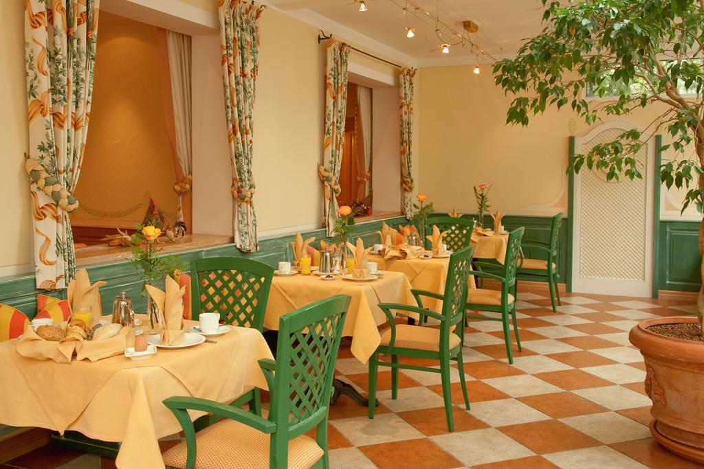 Thermenhotel Quellenhof Bad Fussing Exterior photo